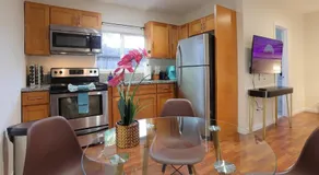 Modern Oasis Studio - near LAX, SoFi, USC, DTLA - Image 3