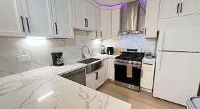 8354 Adam Unit B 1Bed 1Bath by SD Stay - Image 4