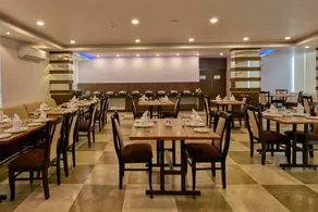Regenta Inn Airport by Royal Orchid Hotels - Image 3