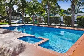 Frankston Holiday Park - Image 2