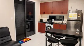 Serenity Suite Sunnybank Hills 2-Bedroom Suite with Kitchen - Image 2