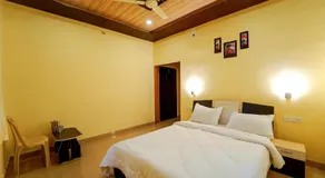 Royal Nest Villa - Image 2