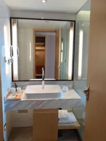 Kyriad Marvelous Hotel Suzhou Wujiang People Square - Image 5