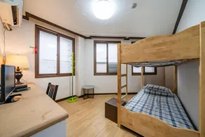 Remnant Guesthouse - Image 2