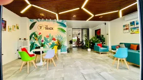 The Track Homestay - Near Bai Dai Beach - Image 2