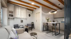 Exquisites Apartment im Herzen von Porec mit Meerblick, nur 150 Meter zum Strand - Image 2