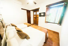 Bohemia Hotel Boutique - Image 2
