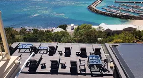 Bikini Beach Manor - Image 4