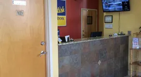 Scottish Inn - Nashville - Image 4