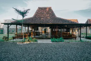 Ijen Estate Resort And Villa - Image 4