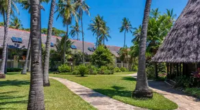 Bahari Beach Hotel - Image 5