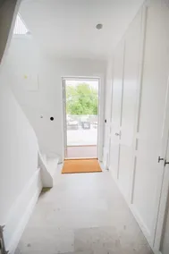 Renovated Swedish Villa With Lake View And Terrace Near Beach - Image 4