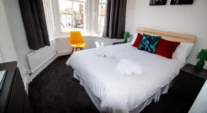 Seahorse Guest House - Image 2
