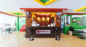 RedDoorz near Notre Dame of Dadiangas University - Image 2