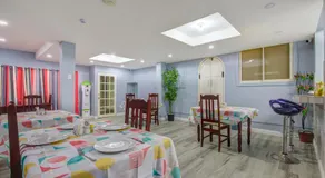 Airport Suites Hotel - Image 4