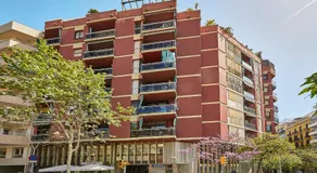 BBarcelona Modern Eixample Flat - Image 5