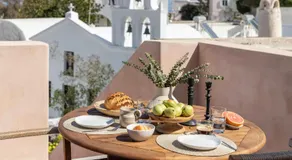 Frescoes Luxury Suites By KB Hospitality - Image 5