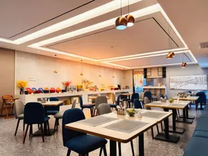 Home Inn Style Shenyang Taoxian Airport Conservatory of Music Taoxian Campus - Image 3