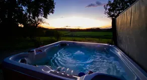 The Georgian Coach House:New Forest with hot tub - Image 3