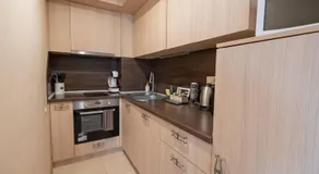 Argisht Partez Self Catering Apartment - Image 4