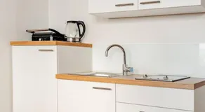 Modernes Studio Wien 18 , 3 Min zur U6, privater Eingang & Ruhe - Image 5