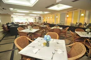 Tang Dynasty Park Hotel - Image 5