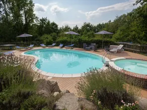 Farmhouse in Aulla with Private Pool - Image 3