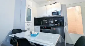 1 Min to the Beach Apartment - Kitchen - Tramway - Air Conditioner - Wifi - Promenade Des Anglais - Image 5