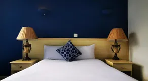 Castle Hotel - Image 2