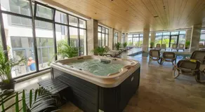 Aparthotel C37 - ALZ Odyssey Pool & Spa - Image 2