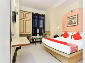 OYO 33004 HOTEL CANDY PALACE - Image 2