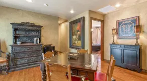 The Funky Monkey Inn - Image 4
