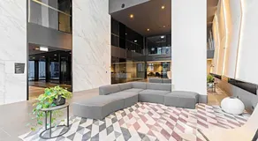 Luxury Marina Tower Stay Waterfront & City Views - Image 2