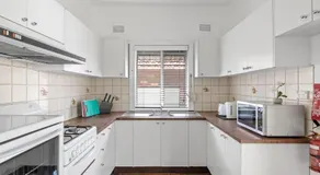 Private Double Room - Central Location At Ryde - Shared Bathroom and Amenities - Image 3