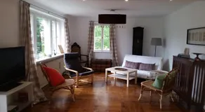 Villa mit Pool im Park Wachwitzgrund - Große Ferienwohnung in EG der Villa - Image 2