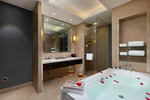 Wanhe International Hotel (Qiannan Weng'an County Government Branch) - Image 4