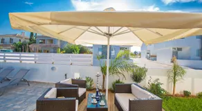 Erato Villa 18 - Image 3