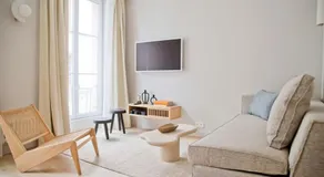 Margot - Luxury 2BR Mouffetard Historic Heights - Image 2
