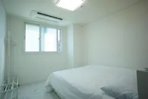 Greenfield House - Image 2
