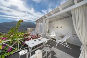 White Cave Private Villa - Image 3
