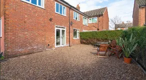 Beautiful 6 Bedroom Holiday Home, Manchester - Image 4