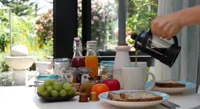 Top Floor Bed and Breakfast - Image 5