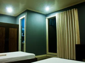 Bease's Bed and Breakfast - Image 2