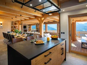 Chalet Serbijanka Alpine Retreat with Hammam Sauna and Jacuzzi for 14 Gueststs - Image 5