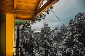 THE HIMALAYAN LIVING WHISLING PINES HOME STAY - Image 5