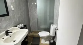 Nuevo Hotel Riviera - Image 2