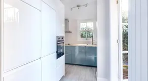 Luxury Fulham Flat with 5* touches nr River Thames - Image 3