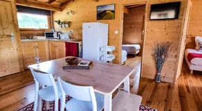 Les Lodges de la ViaRhôna / cabane-spa - Image 5