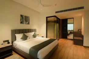 Awesome Palace Airport Road - Image 4
