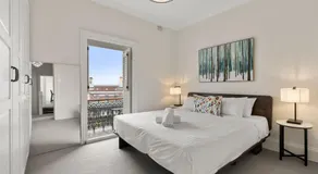 Perfect Stay By The Rocks w Balcony - Image 2
